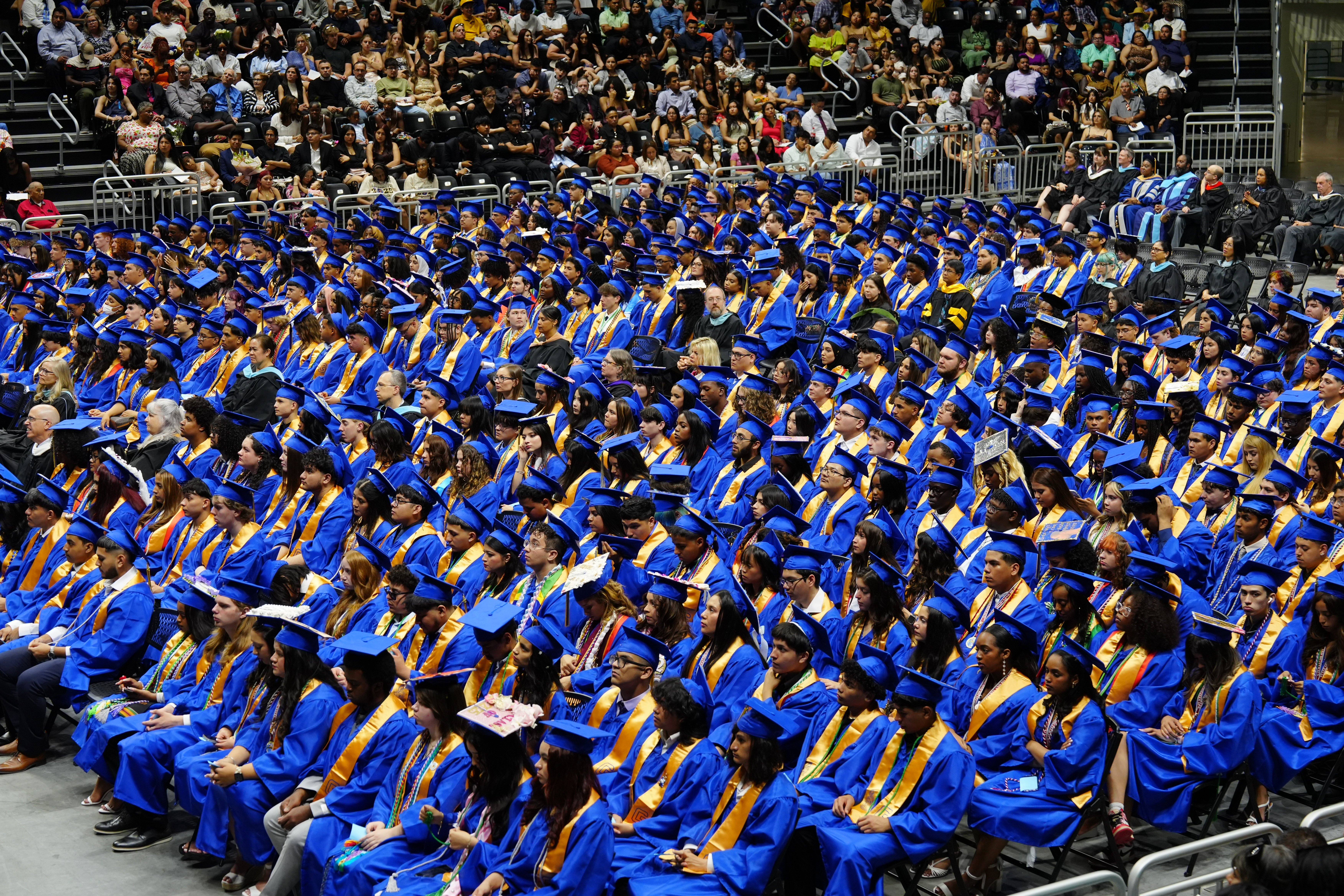 Graduation 6.4ft (468).JPG